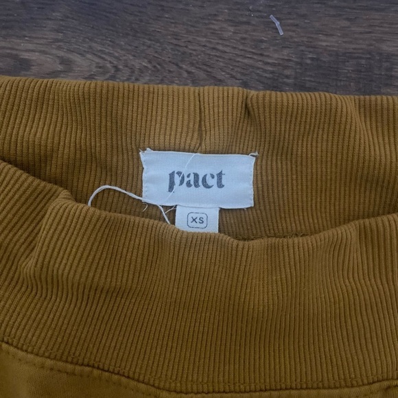 Pact mustard yellow relaxed fit pocket joggers size XS - Picture 4 of 4
